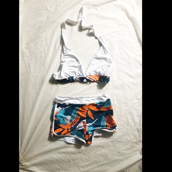 NWOT Tropical Print Knot Front Halter Bikini Swimsuit Small - Picture 7 of 7